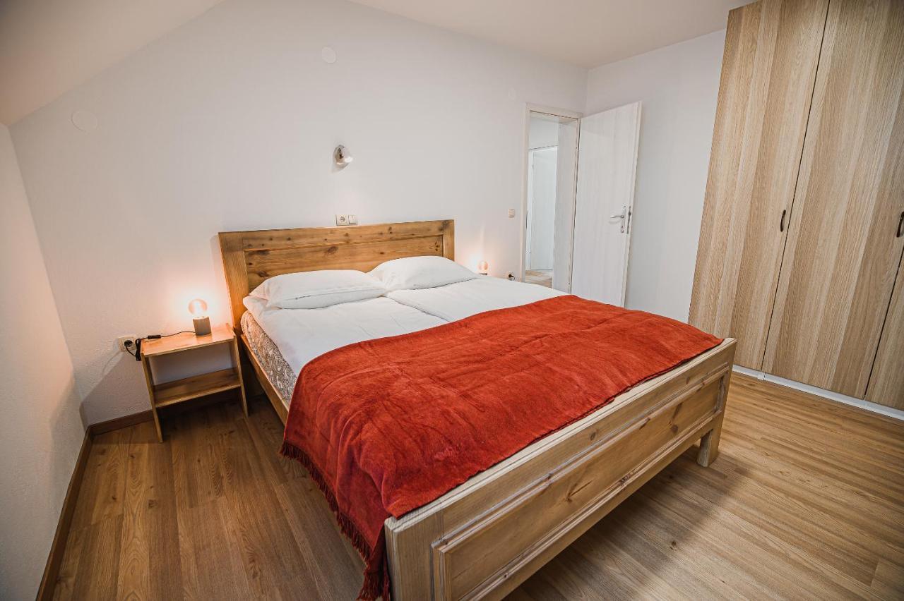 Mojcin Pisker Apartment House Kranj Zewnętrze zdjęcie